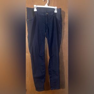 Maternity skinny jeans